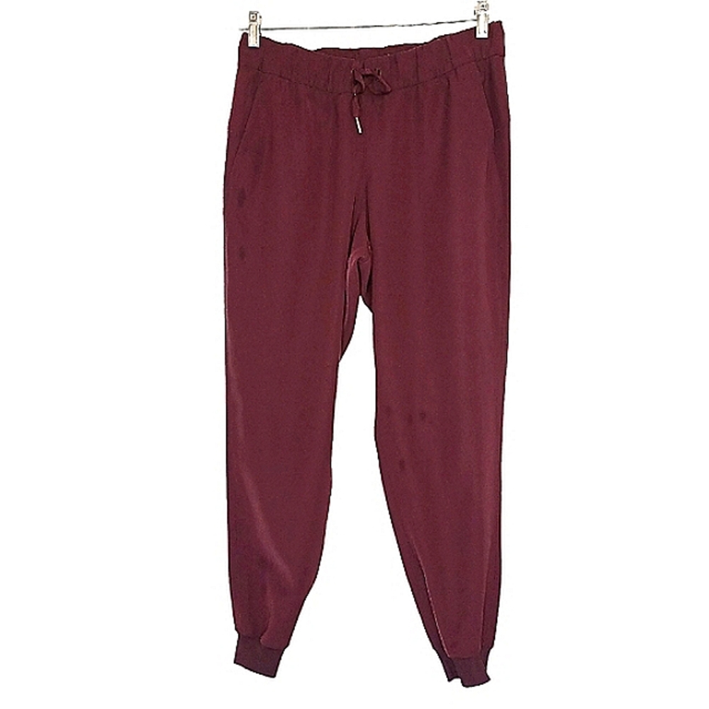 Lululemon On the Fly Active Jogger Pants Women's Sz 8 Like New Burgundy
